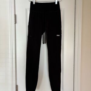 Figs Brand Black Scrub Leggings — Size XS